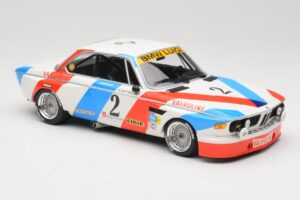 BMW 3.0 CSL E9 #2 Luigi Racing A. de Fierlant / P. Xhenceval Winners 24 Hours of Spa 1975 Minichamps 1:18 155752602 Metal - imagen 4 de 6