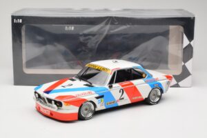 BMW 3.0 CSL E9 #2 Luigi Racing A. de Fierlant / P. Xhenceval Winners 24 Hours of Spa 1975 Minichamps 1:18 155752602 Metal - imagen 6 de 6