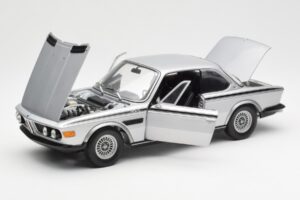 BMW 3.0 CSL E9 Plata Minichamps 1:18 180029020 Metal - imagen 2 de 8