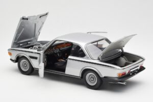 BMW 3.0 CSL E9 Plata Minichamps 1:18 180029020 Metal - imagen 5 de 8