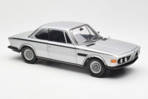 BMW 3.0 CSL E9 Plata Minichamps 1:18 180029020 Metal - imagen 6 de 8