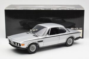 BMW 3.0 CSL E9 Plata Minichamps 1:18 180029020 Metal - imagen 8 de 8