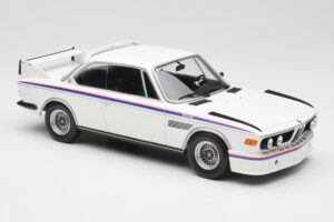 BMW 3.0 CSL E9 Blanco Minichamps 1:18 155028136 Metal - imagen 4 de 6