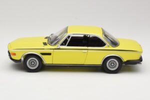 BMW 3.0 CSL E9 Amarillo Minichamps 1:18 80430137980 Metal - imagen 4 de 8