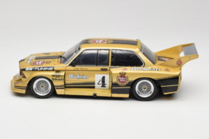 BMW 320i #4 Warsteiner J. Obermoser DRM 1977 Minichamps 1:18 180772105-R1 Metal - imagen 4 de 8