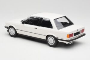 BMW 323i E21 Blanco Minichamps 1:18 155026005 Metal - imagen 5 de 6