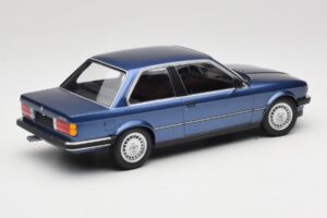 BMW 323i E30 Blue Metallic Minichamps 1:18 155026002 Metal - imagen 2 de 6