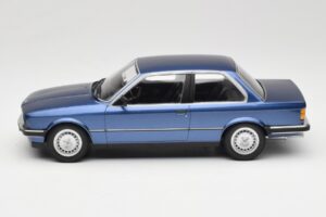 BMW 323i E30 Blue Metallic Minichamps 1:18 155026002 Metal - imagen 3 de 6