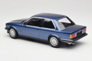 BMW 323i E30 Blue Metallic Minichamps 1:18 155026002 Metal - imagen 5 de 6