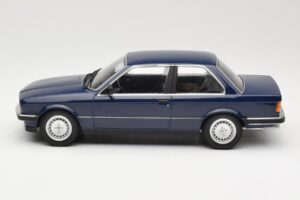 BMW 323i E30 Saturn Blue Minichamps 1:18 155026009 Metal - imagen 3 de 6