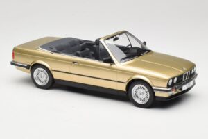 BMW 325i E30 Cabriolet Beige MCG 1:18 MCG18544 Metal - imagen 4 de 6