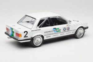 BMW 325i E30 #2 O. Manthey Vogelsang Automobile 3rd Place Eifel Race DTM 1986 Minichamps 1:18 155862602 Metal - imagen 2 de 6