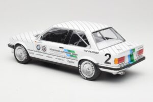 BMW 325i E30 #2 O. Manthey Vogelsang Automobile 3rd Place Eifel Race DTM 1986 Minichamps 1:18 155862602 Metal - imagen 5 de 6