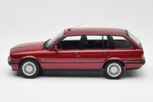 BMW 325i E30 Touring Rojo Metallic Norev 1:18 183218 Metal - imagen 3 de 6