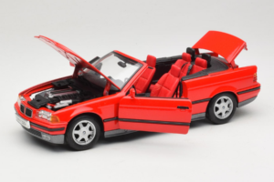 BMW 325i E36 Descapotable Rojo Maisto 1:18 50229 Metal - imagen 2 de 8