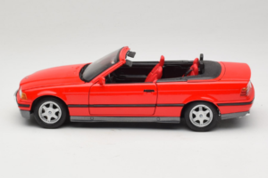BMW 325i E36 Descapotable Rojo Maisto 1:18 50229 Metal - imagen 4 de 8