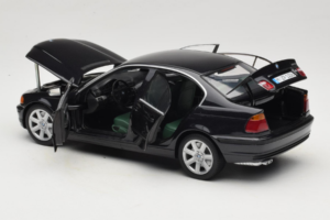 BMW 328i E46 Negro UT Models 1:18 80439422373 Metal - imagen 5 de 8