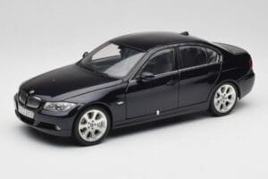 BMW 330i E46 Negro Kyosho 1:18 08731RB Metal