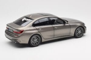 BMW 330i G20 Plata Norev 1:18 183275 Metal - imagen 3 de 8