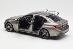 BMW 330i G20 Plata Norev 1:18 183275 Metal - imagen 5 de 8