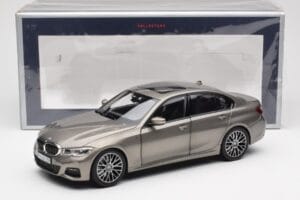 BMW 330i G20 Plata Norev 1:18 183275 Metal - imagen 8 de 8