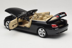 BMW 335i E93 Descapotable Sapphire Black Kyosho 1:18 80430413375 Metal - imagen 5 de 10