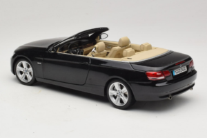 BMW 335i E93 Descapotable Sapphire Black Kyosho 1:18 80430413375 Metal - imagen 9 de 10