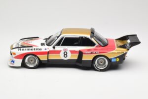 BMW 3.5 CSL E9 Hermetite #8 J. Fitzpatrick / T. Walkinshaw 1000 km Nurburgring 1976 Minichamps 1:18 155762608 Metal - imagen 3 de 6