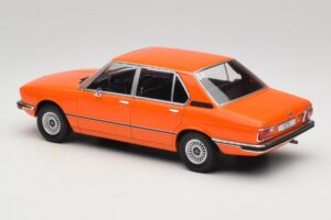 BMW 5 Series E12 Naranja MCG 1:18 MCG18540 Metal - imagen 5 de 6