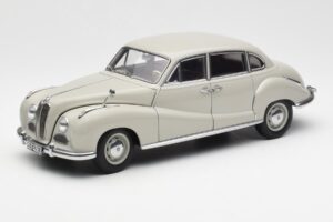BMW 501 Cortina Gris AUTOart 1:18 80430393098 Metal