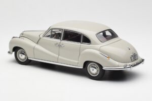 BMW 501 Cortina Gris AUTOart 1:18 80430393098 Metal - imagen 7 de 8