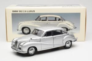 BMW 502 2.6 Luxus Super Plata AUTOart 1:18 70593 Metal - imagen 8 de 8