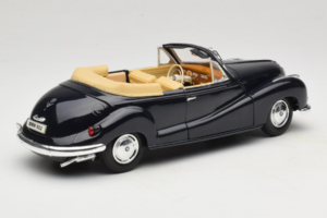 BMW 502 Descapotable Negro Maisto 1:18 31817 Metal - imagen 3 de 8