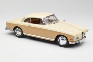BMW 503 Beige Revell 1:18 8832 Metal - imagen 6 de 8