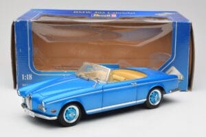 BMW 503 Cabriolet Riviera Blue Revell 1:18 08843 Metal - imagen 9 de 9