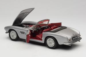 BMW 507 Cabriolet Plata Revell 1:18 8829 Metal - imagen 5 de 8