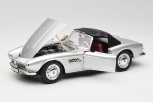 BMW 507 Plata Revell 1:18 9034 Metal - imagen 2 de 8