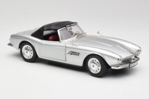 BMW 507 Plata Revell 1:18 9034 Metal - imagen 6 de 8