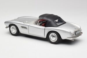 BMW 507 Plata Revell 1:18 9034 Metal - imagen 7 de 8