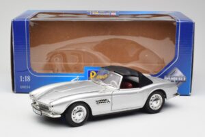 BMW 507 Plata Revell 1:18 9034 Metal - imagen 8 de 8