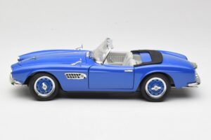 BMW 507 Touring Sport Descapotable Azul Revell 1:18 8810-M1 Metal - imagen 4 de 8
