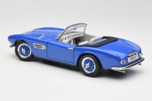 BMW 507 Touring Sport Descapotable Azul Revell 1:18 8810-M1 Metal - imagen 7 de 8