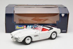 BMW 507 Touring Sport Feather White Revell 1:18 8810 Metal - imagen 8 de 8