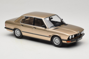 BMW 520i E28 Gold Metallic IXO 1:18 18CMC184 Metal - imagen 4 de 6