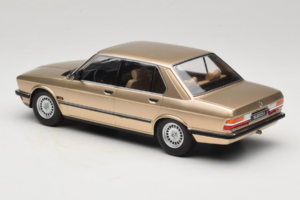 BMW 520i E28 Gold Metallic IXO 1:18 18CMC184 Metal - imagen 5 de 6
