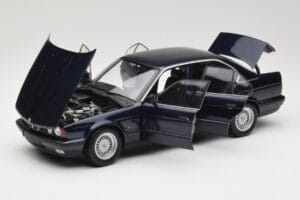 BMW 535i E34 Blue Metallic Minichamps 1:18 100024004 Metal - imagen 2 de 8