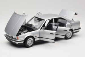 BMW 535i E34 Plata Minichamps 1:18 100024005 Metal - imagen 2 de 8