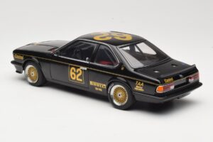 BMW 635 CSi E24 #62 J. Richards JPS Team BMW ATCC Winner 1985 AUTOart 1:18 88548 Metal - imagen 7 de 8