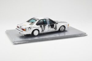 BMW 635 CSi E24 Art Car Robert Rauschenberg AUTOart 1:18 80430150924 Metal - imagen 2 de 8