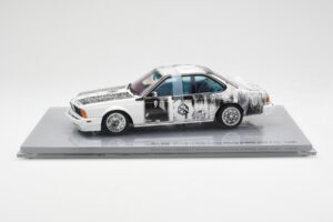 BMW 635 CSi E24 Art Car Robert Rauschenberg AUTOart 1:18 80430150924 Metal - imagen 3 de 8